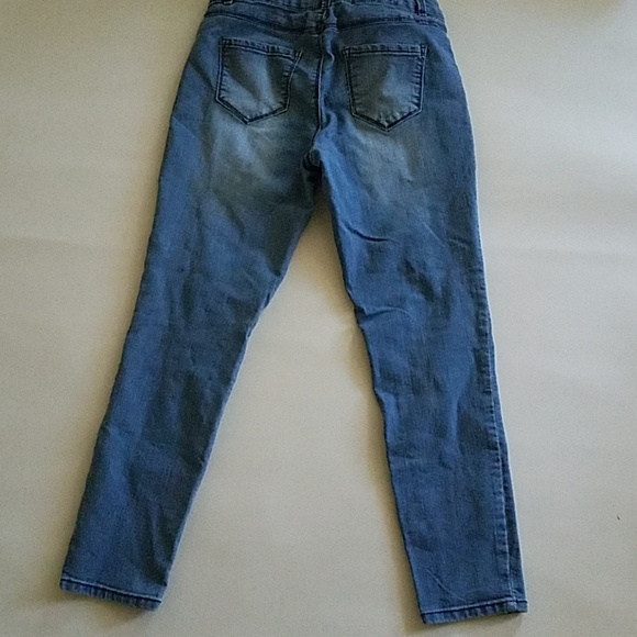 Jeans - Picture 2 of 3